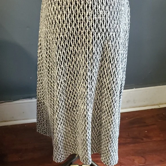 Andrew Marc Black and White Sleeveless Midi Dress - Picture 14 of 17